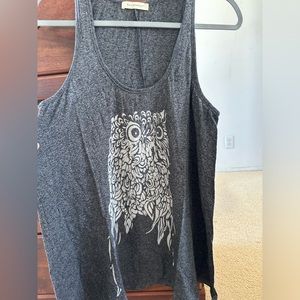 Enti gray owl tank. New never used. In Medium and Small.